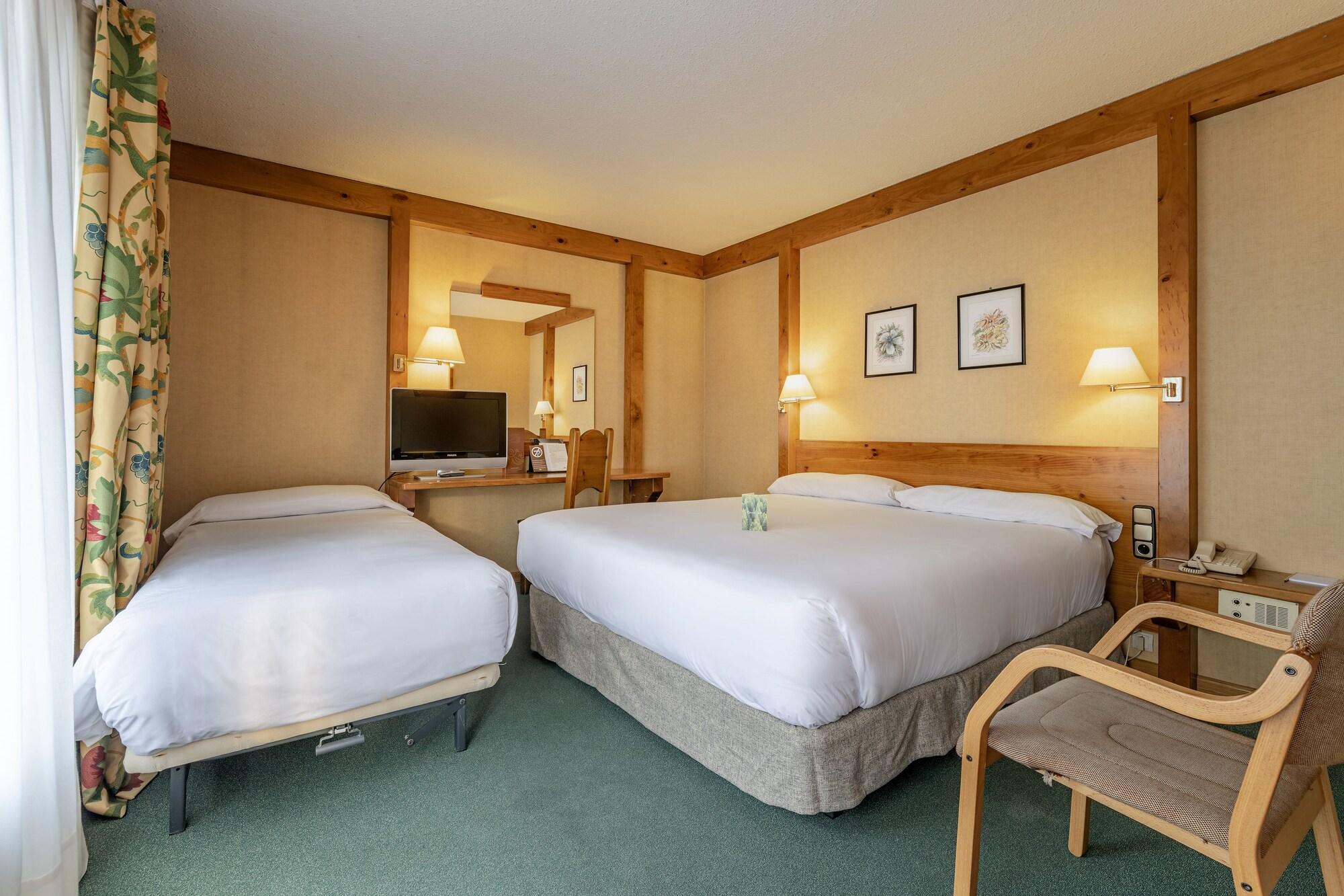 Sport Hotel Солдеу Екстериор снимка